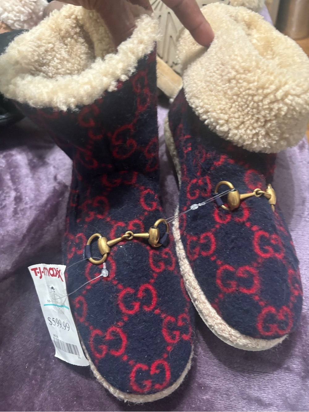 Gucci Navy & Red Wool Slip-On Boots with Cream Shearling Trim - Picture 12 of 14